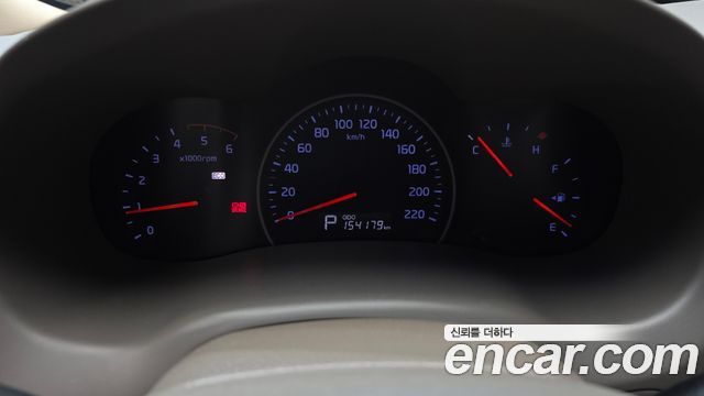 Kia Canival 2012 — photo 11