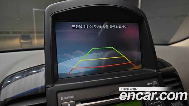 Kia Canival 2012 — photo 21