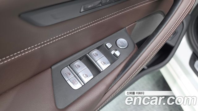BMW 5-Series 2023 — photo 29