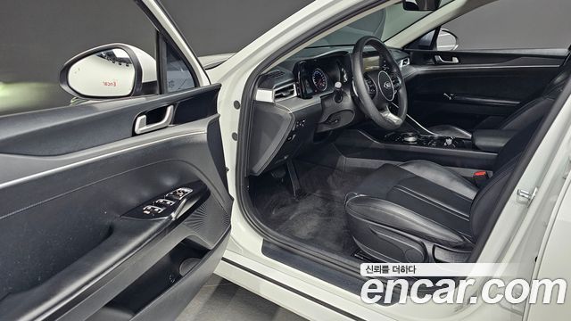 Kia K5 2021 — photo 10