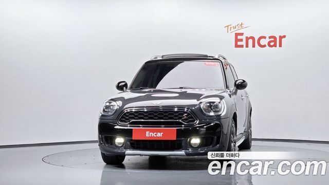 Mini Countryman 2019 — photo 3