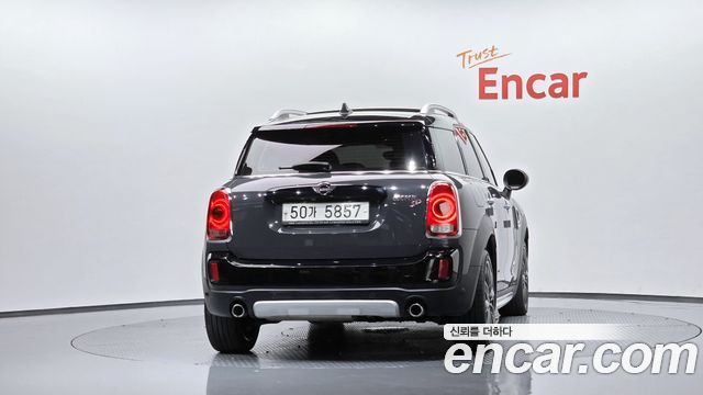 Mini Countryman 2019 — photo 4