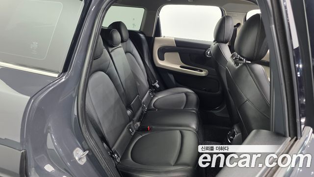 Mini Countryman 2019 — photo 17