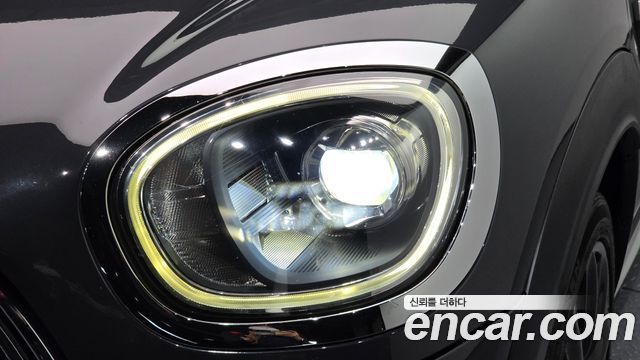 Mini Countryman 2019 — photo 8