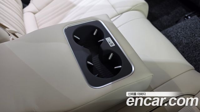 Genesis GV70 2026 — photo 32