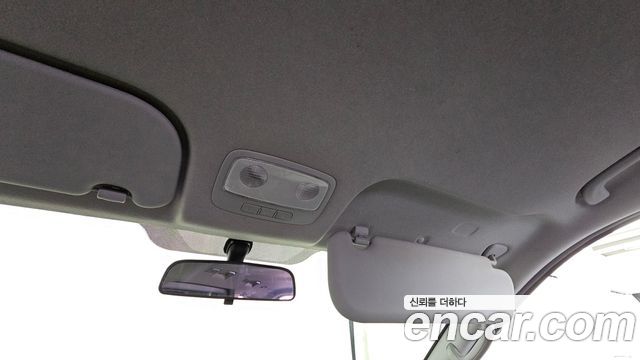 Hyundai Starex 2017 — photo 19