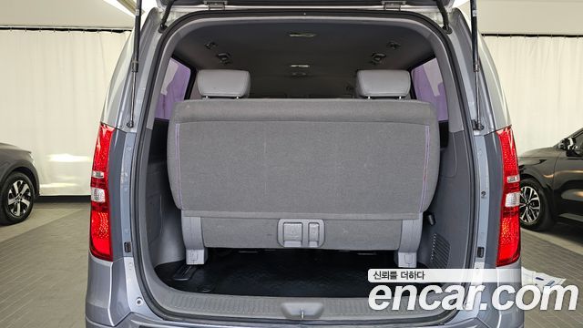 Hyundai Starex 2017 — photo 20