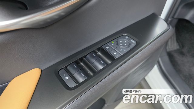 Lexus UX 2026 — photo 28