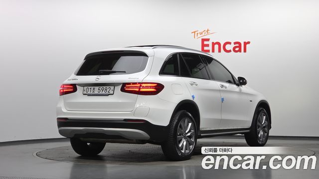 Mercedes-Benz GLC-Class 2019 — photo 2