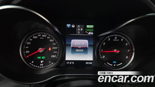 Mercedes-Benz GLC-Class 2019 — photo 11