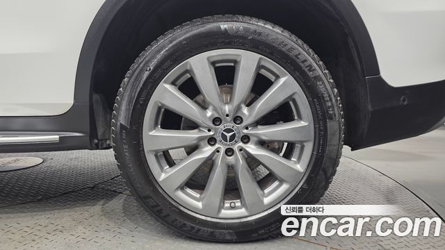 Mercedes-Benz GLC-Class 2019 — photo 7