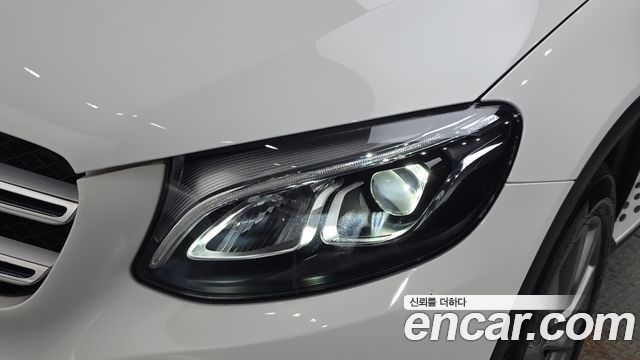 Mercedes-Benz GLC-Class 2019 — photo 8