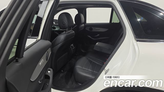 Mercedes-Benz GLC-Class 2019 — photo 16