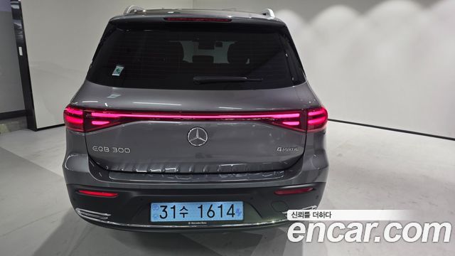 Mercedes-Benz EQB 2026 — photo 4