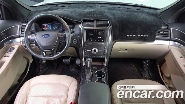 Ford Explorer 2019 — photo 10