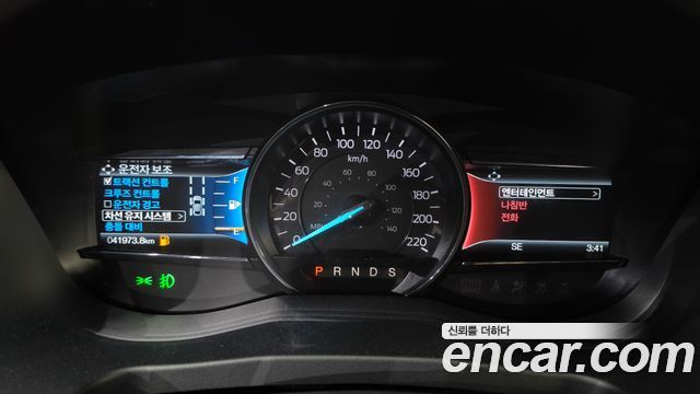 Ford Explorer 2019 — photo 11