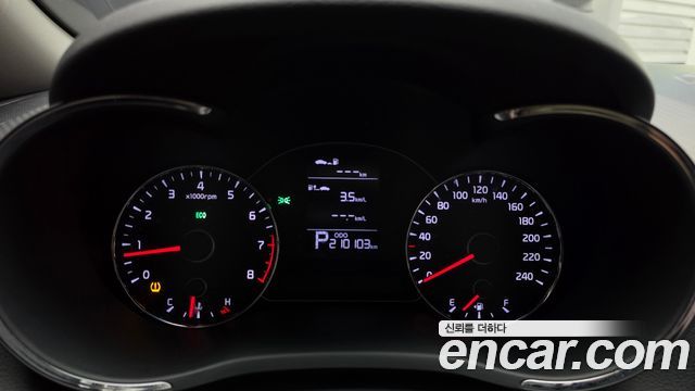 Kia K3 2015 — photo 11