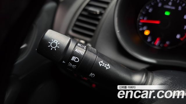 Kia K3 2015 — photo 23