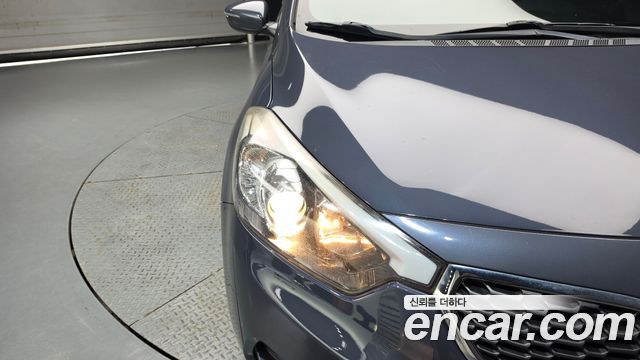 Kia K3 2015 — photo 8