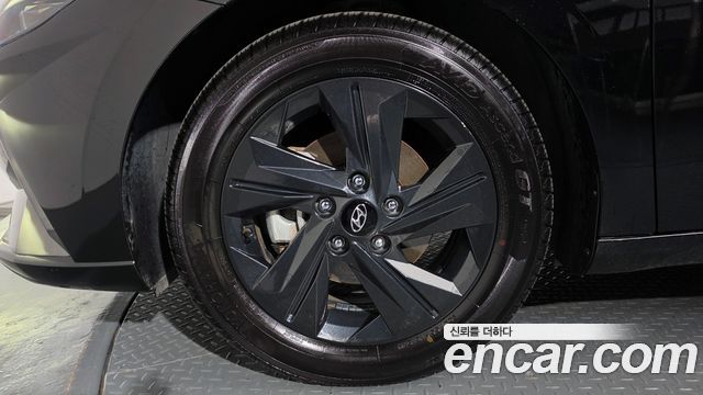 Hyundai AVANTE 2023 — photo 5