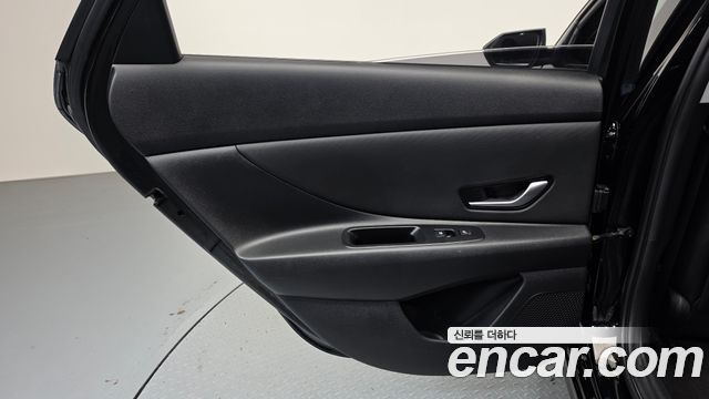 Hyundai AVANTE 2023 — photo 15
