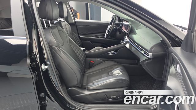 Hyundai AVANTE 2023 — photo 16