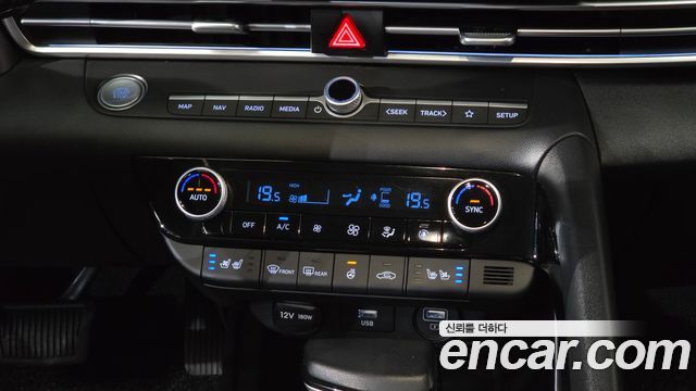 Hyundai AVANTE 2023 — photo 37