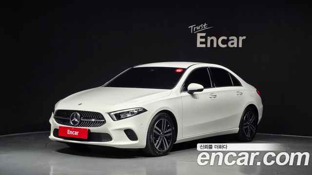 Mercedes-Benz A-Class 2022 — photo 2