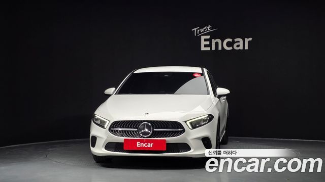Mercedes-Benz A-Class 2022 — photo 4