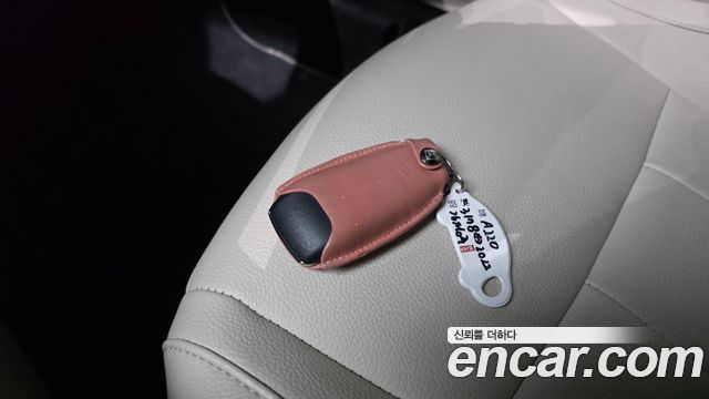 Mercedes-Benz A-Class 2022 — photo 16