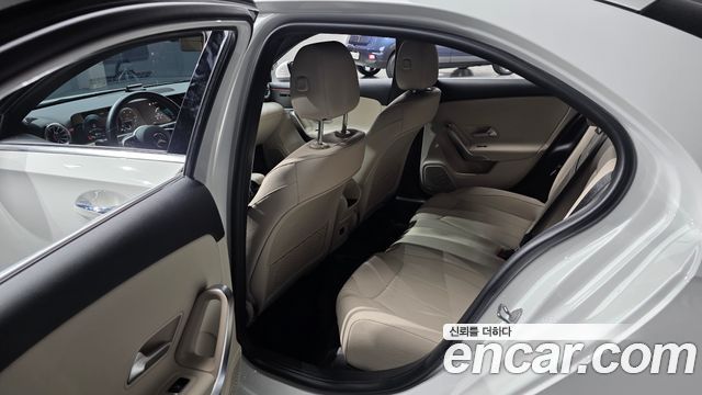 Mercedes-Benz A-Class 2022 — photo 19