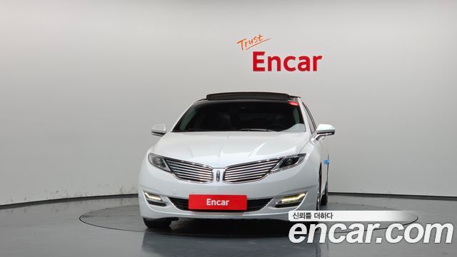 Lincoln MKZ 2014 — photo 3