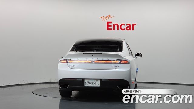 Lincoln MKZ 2014 — photo 4
