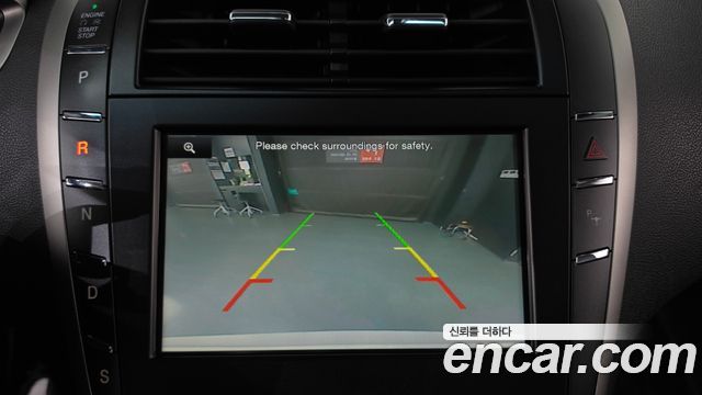 Lincoln MKZ 2014 — photo 15