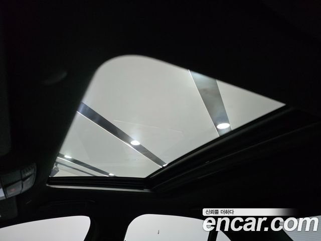 Mercedes-Benz E-Class 2022 — photo 14