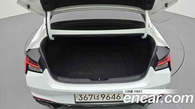 Hyundai AVANTE 2021 — photo 20
