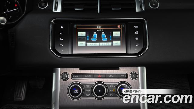 Land Rover Range Rover Sport 2016 — photo 15