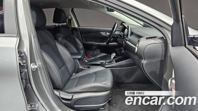 Kia K3 2019 — photo 16
