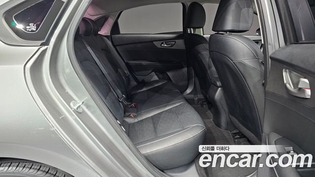 Kia K3 2019 — photo 29