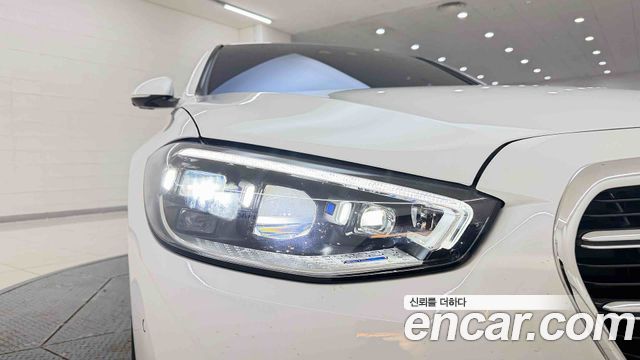 Mercedes-Benz S-Class 2026 — photo 10