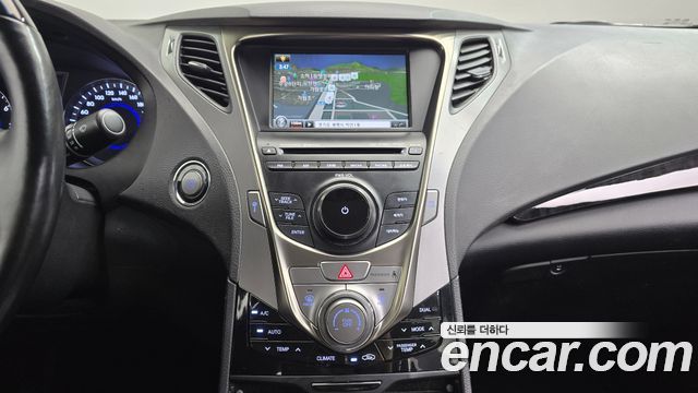 Hyundai Grandeur 2012 — photo 18