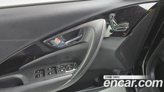 Hyundai Grandeur 2012 — photo 26