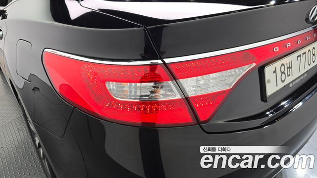 Hyundai Grandeur 2012 — photo 9