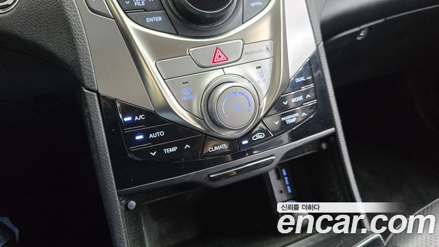 Hyundai Grandeur 2012 — photo 28