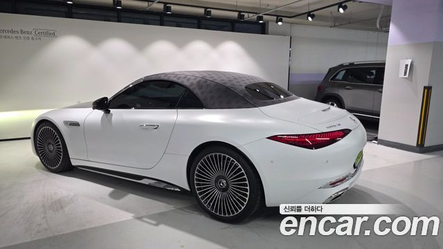 Mercedes-Benz SL-Class 2026 — photo 10