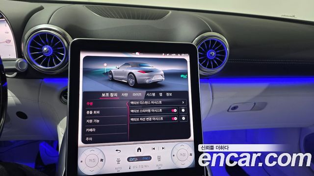 Mercedes-Benz SL-Class 2026 — photo 11