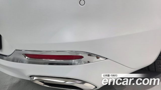 Mercedes-Benz SL-Class 2026 — photo 13