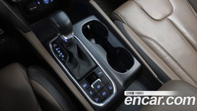 Hyundai Santafe 2019 — photo 12