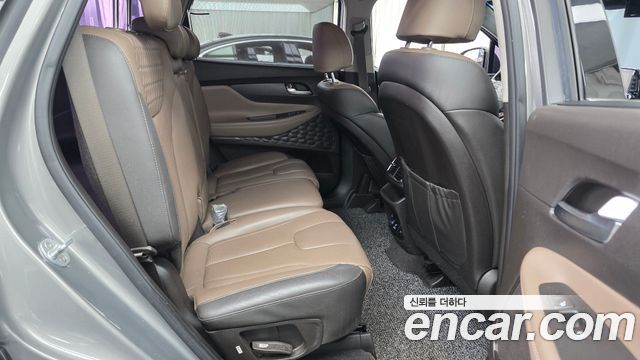Hyundai Santafe 2019 — photo 17