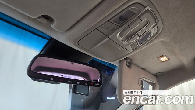 Hyundai Santafe 2019 — photo 23